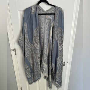 Chico’s women’s top open poncho ruana one size